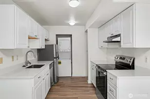 14148 74th Pl NE, Kirkland, WA 98034 - Photo 2
