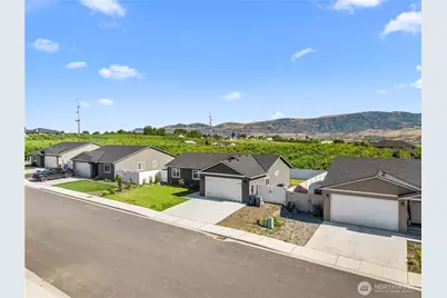 2468 3rd Street SE, East Wenatchee, WA 98802 - Photo 28