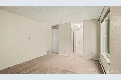 8033 145th Avenue NE, Redmond, WA 98052 - Photo 4