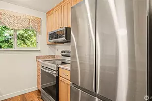 8033 145th Ave NE, Redmond, WA 98052 - Photo 2