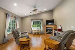 22736 Buchanan St, Mount Vernon, WA 98273 - Photo 8