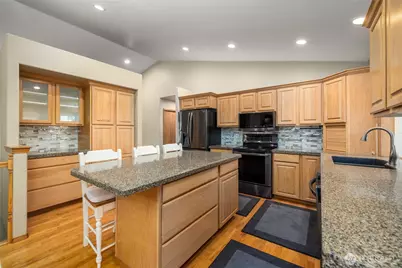 22736 Buchanan Street, Mount Vernon, WA 98273 - Photo 10