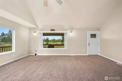 15216 140th Lane SE, Yelm, WA 98597 - Photo 4