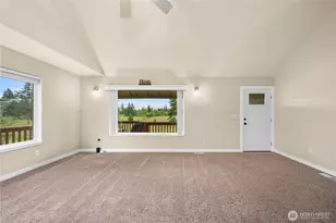 15216 140th Ln SE, Yelm, WA 98597 - Photo 4