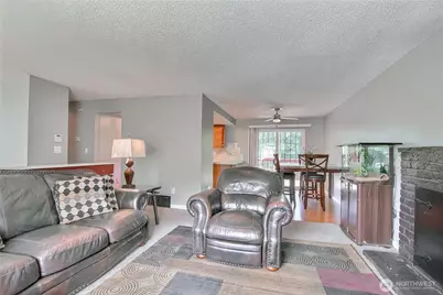 707 Alvord Avenue N, Kent, WA 98031 - Photo 8