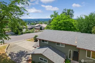707 Alvord Ave N, Kent, WA 98031 - Photo 2