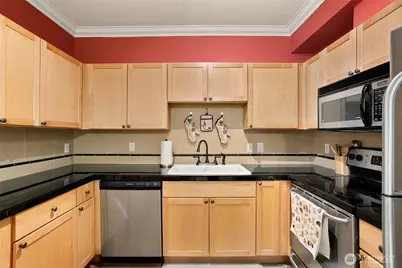 801 Rainier Avenue N #F331, Renton, WA 98057 - Photo 4