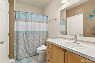 801 Rainier Ave N, Renton, WA 98057 - Photo 8