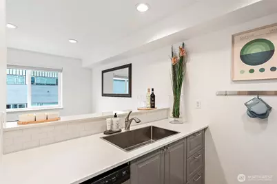 1926 Fairview Avenue E #307, Seattle, WA 98102 - Photo 16