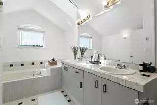 1926 Fairview Ave E, Seattle, WA 98102 - Photo 26