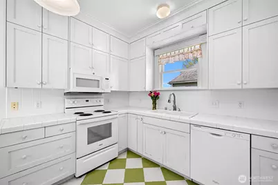 306 Potter, Bellingham, WA 98225 - Photo 24