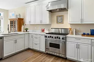 15809 Virginia Point Rd NE, Poulsbo, WA 98370 - Photo 14
