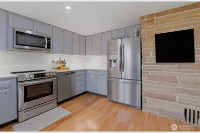 24303 59th Avenue W, Mountlake Terrace, WA 98043 - Photo 14