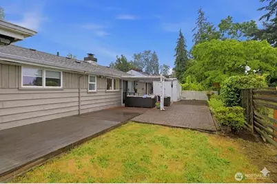 24303 59th Avenue W, Mountlake Terrace, WA 98043 - Photo 34
