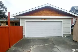 27407 Cedarhome Rd, Stanwood, WA 98292 - Photo 2