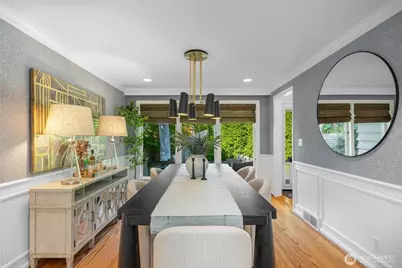 3657 W Viewmont Way W, Seattle, WA 98199 - Photo 10