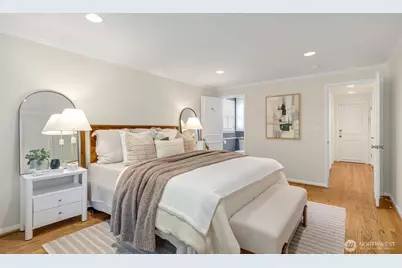 3657 W Viewmont Way W, Seattle, WA 98199 - Photo 22