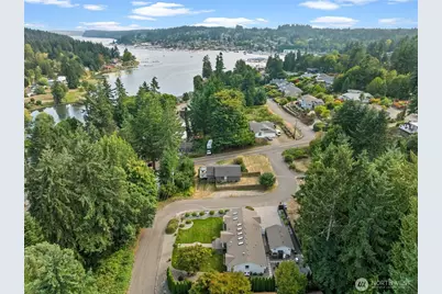 9604 Ridgeway, Gig Harbor, WA 98332 - Photo 4