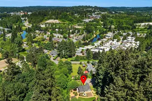 11323 E Riverside Dr, Bothell, WA 98011 - Photo 38