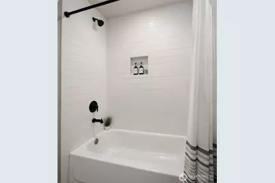 11323 E Riverside Drive, Bothell, WA 98011 - Photo 22