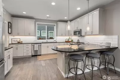 14605 179th Avenue E, Bonney Lake, WA 98391 - Photo 8