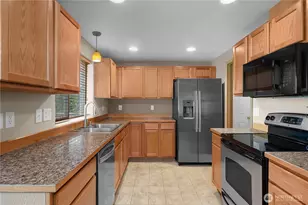 107 N Green St, Centralia, WA 98531 - Photo 8