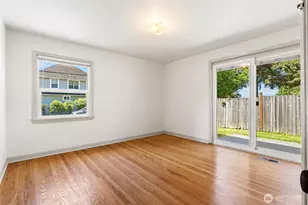 9701 Dayton Ave N, Seattle, WA 98103 - Photo 16