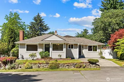 9701 Dayton Avenue N, Seattle, WA 98103 - Photo 1