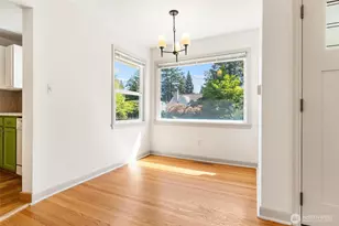 9701 Dayton Ave N, Seattle, WA 98103 - Photo 6
