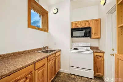 330 Keechelus Drive, Snoqualmie Pass, WA 98068 - Photo 22