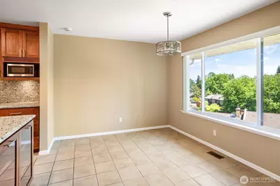 10823 Glen Acres Drive S #D, Seattle, WA 98168 - Photo 8