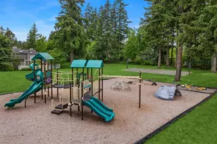 24213 SE 38th Pl, Sammamish, WA 98029 - Photo 34