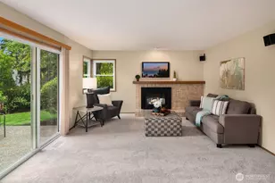 24213 SE 38th Pl, Sammamish, WA 98029 - Photo 14