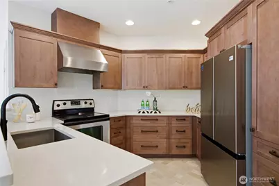 22669 NE Alder Crest Drive #201, Redmond, WA 98053 - Photo 10
