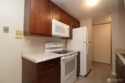 4501 Grandview Drive W #T304, Tacoma, WA 98466 - Photo 8