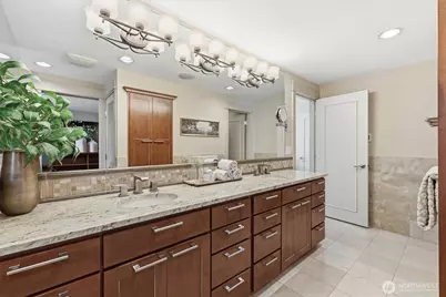 216 131st Avenue NE, Bellevue, WA 98005 - Photo 12