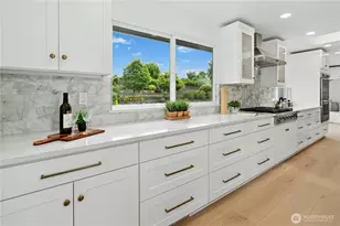 1310 121st Ave SE, Bellevue, WA 98005 - Photo 12