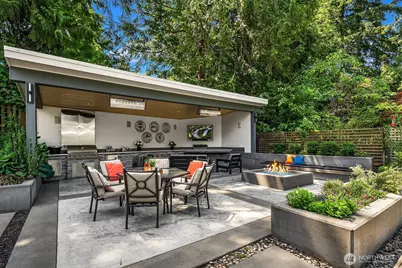 7260 W Mercer Way, Mercer Island, WA 98040 - Photo 28
