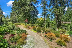 7260 W Mercer Way, Mercer Island, WA 98040 - Photo 34