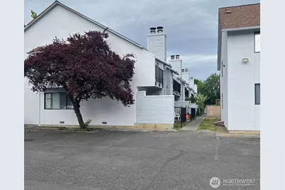 12434 Ambaum Blvd SW #106, Seattle, WA 98146 - Photo 2