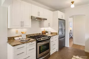7754 Jones Ave NW, Seattle, WA 98117 - Photo 12