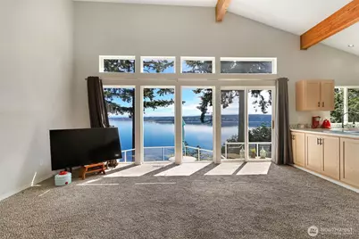 10125 Totem Way, Anderson Island, WA 98303 - Photo 6