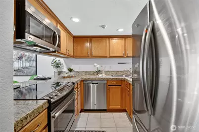 7370 West Lake Sammamish Parkway #2-106, Redmond, WA 98052 - Photo 4
