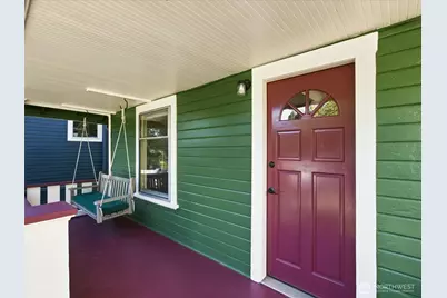 2811 SW Dakota Street, Seattle, WA 98126 - Photo 2