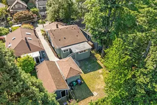 4754 4th Ave NE, Seattle, WA 98105 - Photo 32