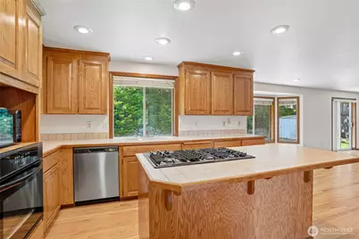 32745 47th Avenue SW, Federal Way, WA 98023 - Photo 12