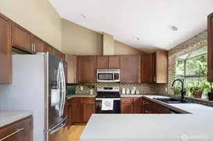 2415 E Cedar Hills Dr, Mount Vernon, WA 98274 - Photo 12