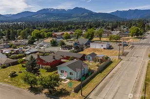 940 W 7th St, Port Angeles, WA 98363 - Photo 1