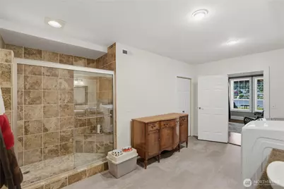 7110 Vandermark Road E, Bonney Lake, WA 98391 - Photo 28