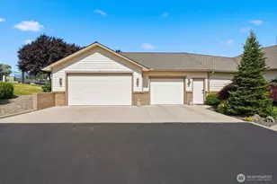 332 Marisa Hill Dr, Selah, WA 98942 - Photo 2